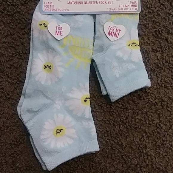 Willow & Ruby Sock Set 1 Adult 1 Child - Picture 4 of 5